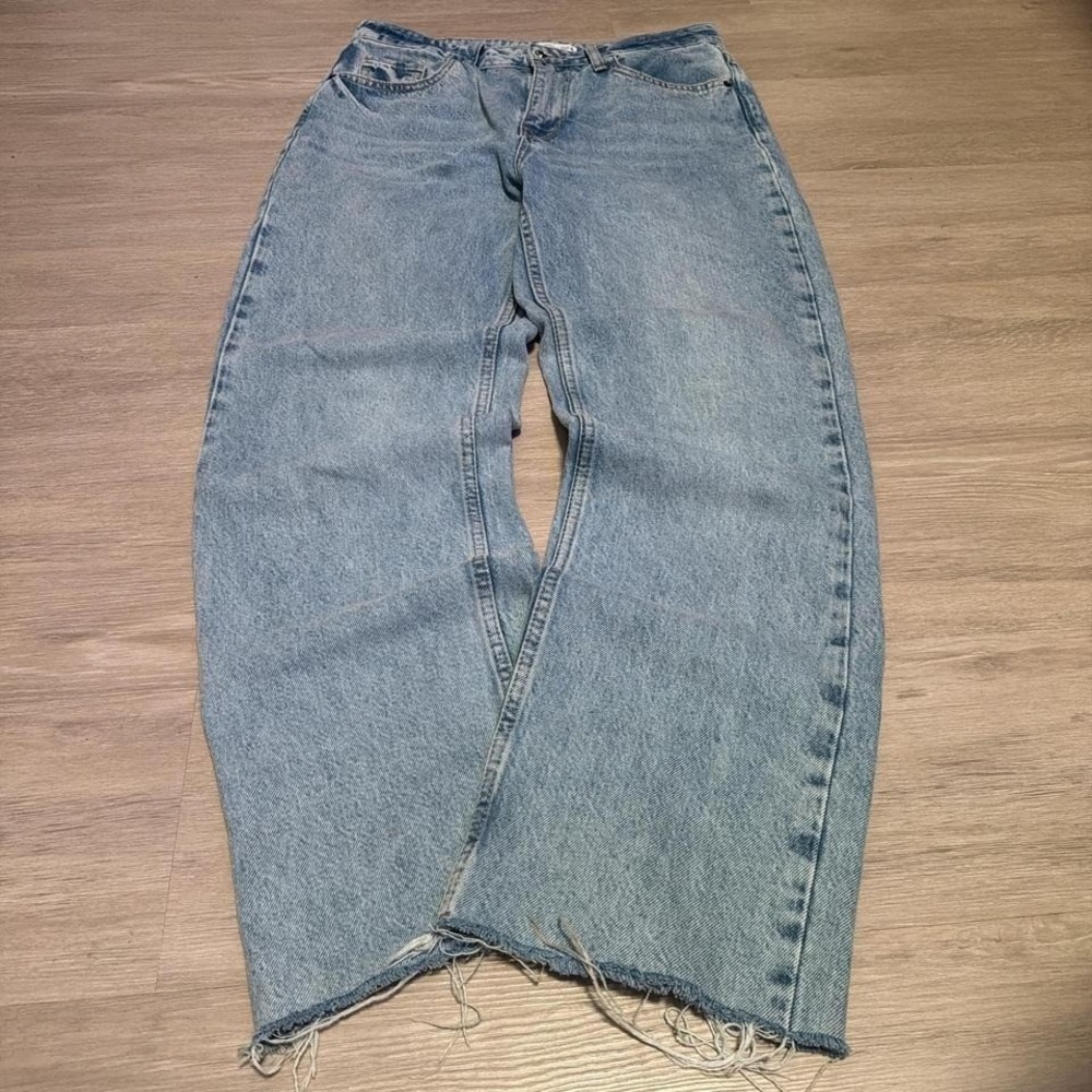 31x30 Blue Light Wash Balloon Baggy Wide Leg Jeans Y2K